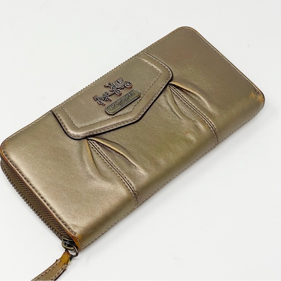 Coach Madison Accordion Zip Clutch Wallet Metallic Leather Card Organizer Large - Picture 4 of 14